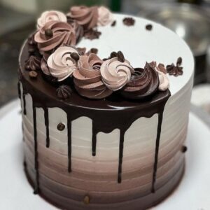 Classic Chocolate Drip Cake