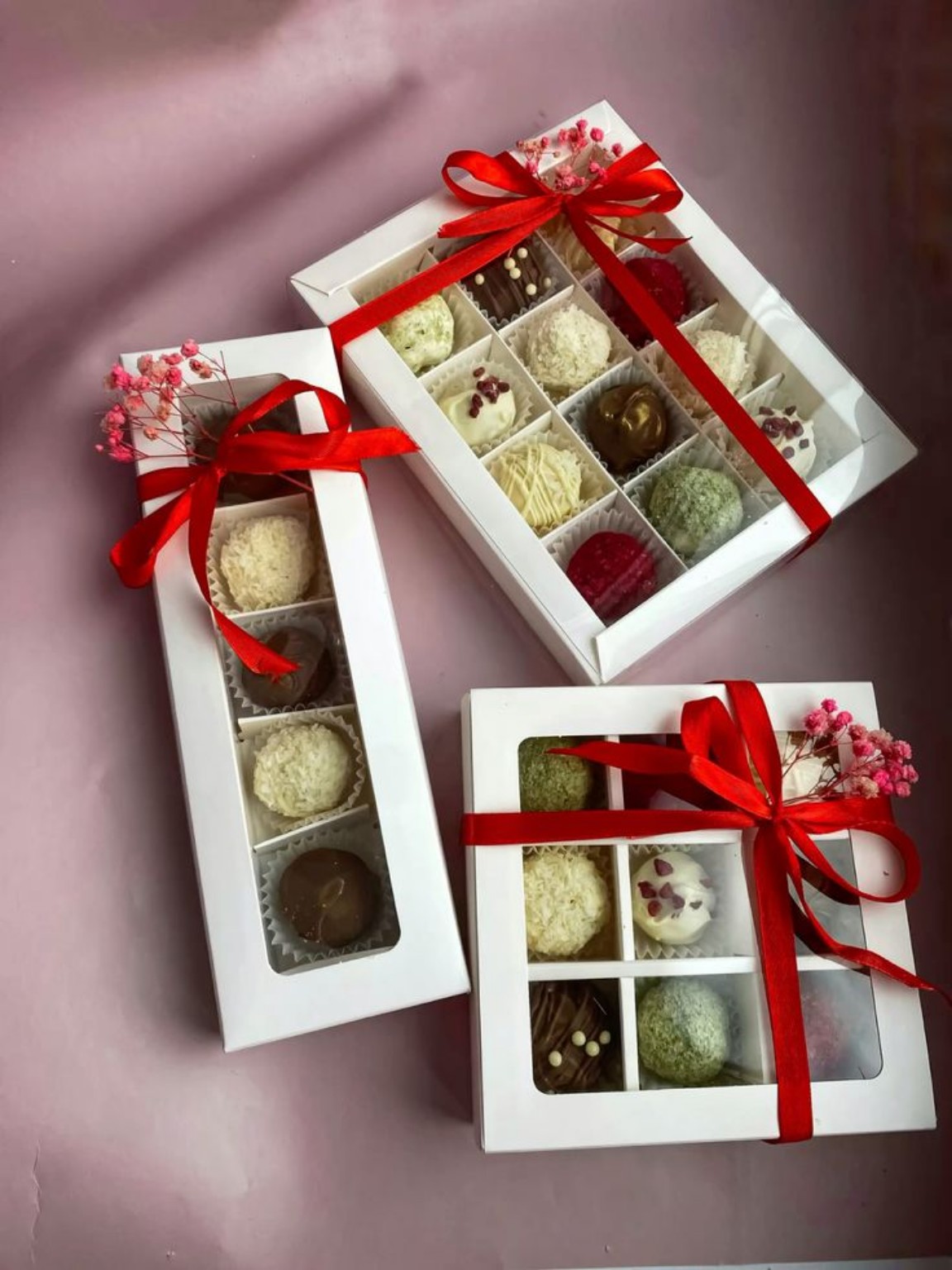 Luxury Chocolate Truffles Gift Box (9 Pieces)
