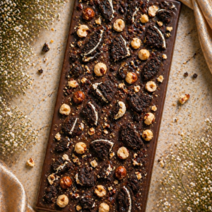 Oreo Crunch Chocolate Slab